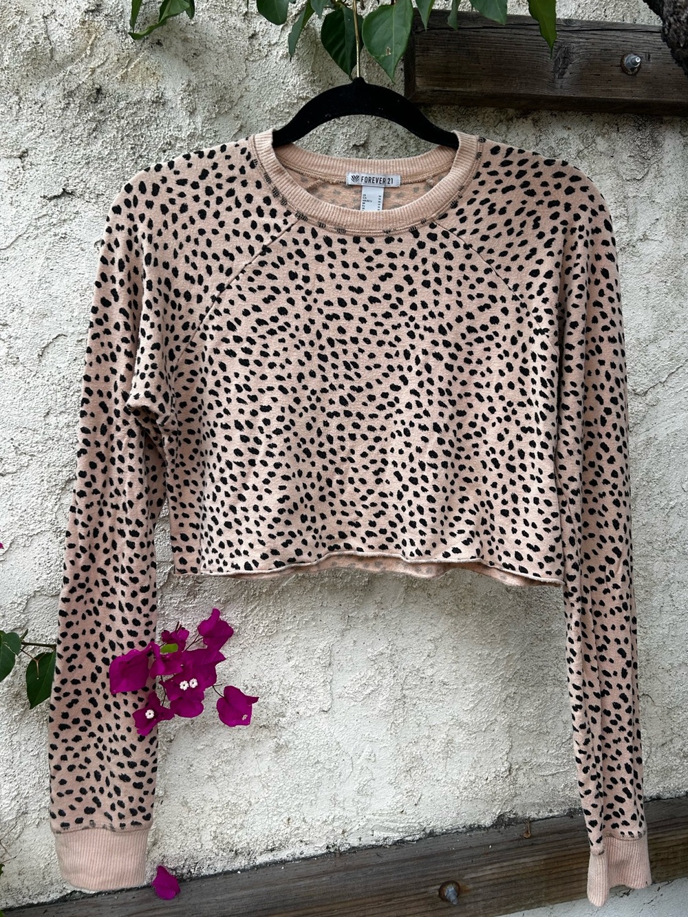 Forever 21 Cropped Cheetah Print Sweatshirt